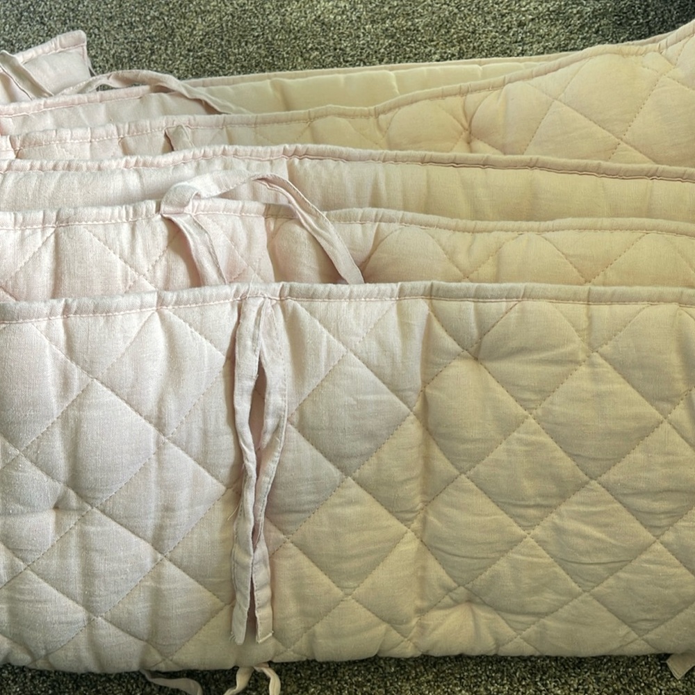 LIKE NEW Pottery Barn crib bumper